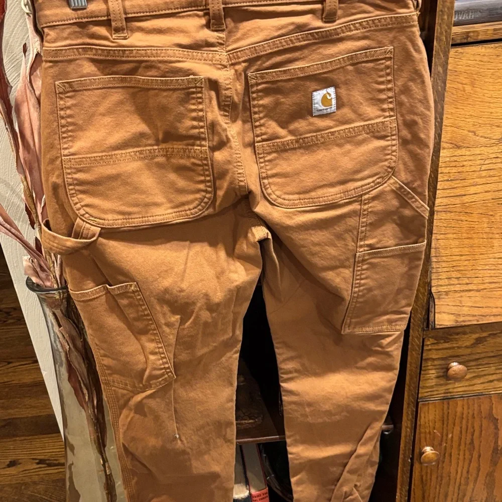 Carhartt Relaxed Fit Size 8 Short EUC - Picture 7 of 10
